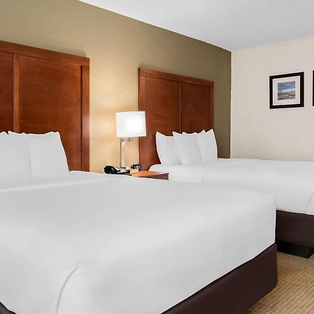 Comfort Inn & Suites Тейлър Екстериор снимка