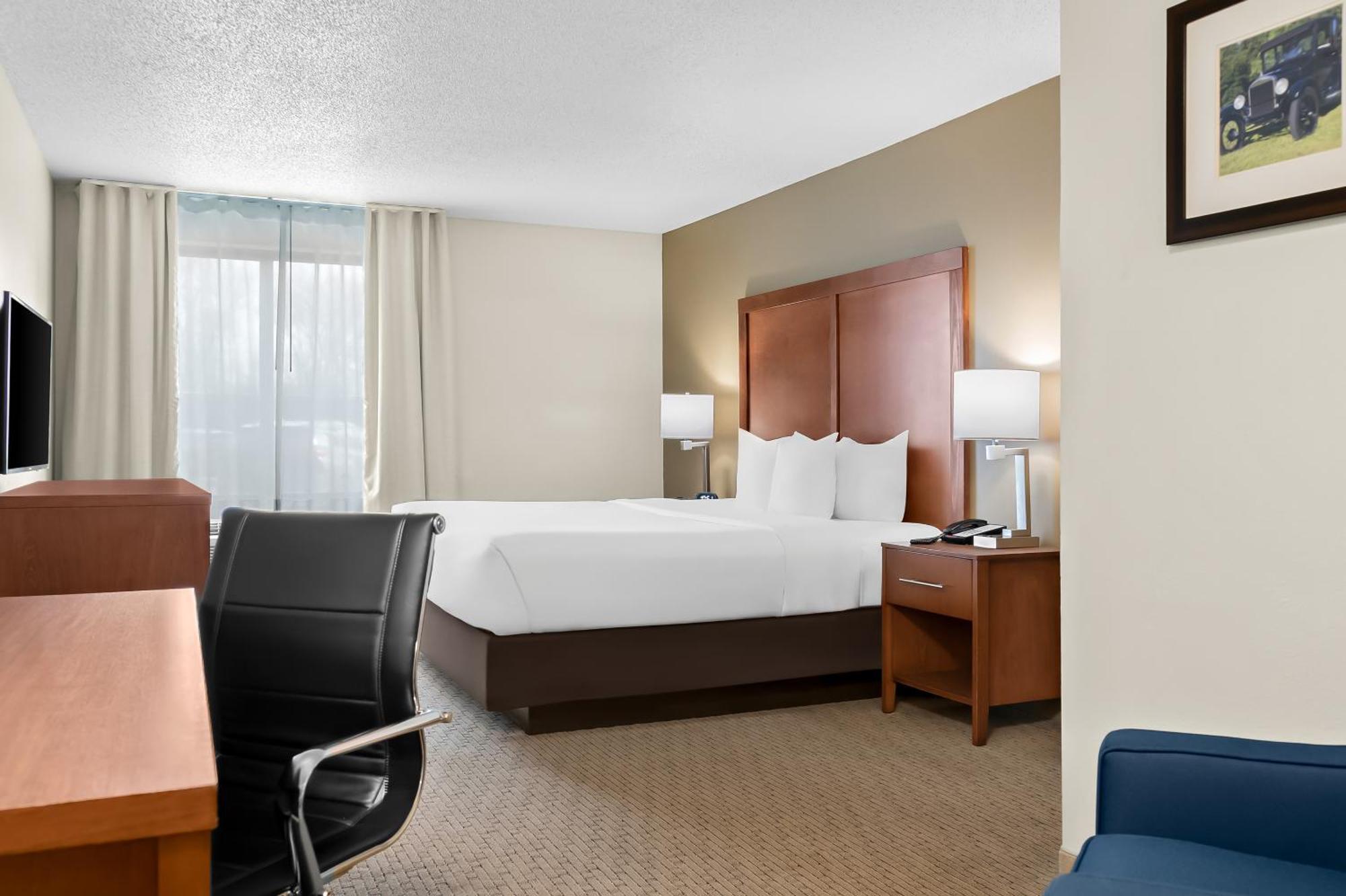 Comfort Inn & Suites Тейлър Екстериор снимка